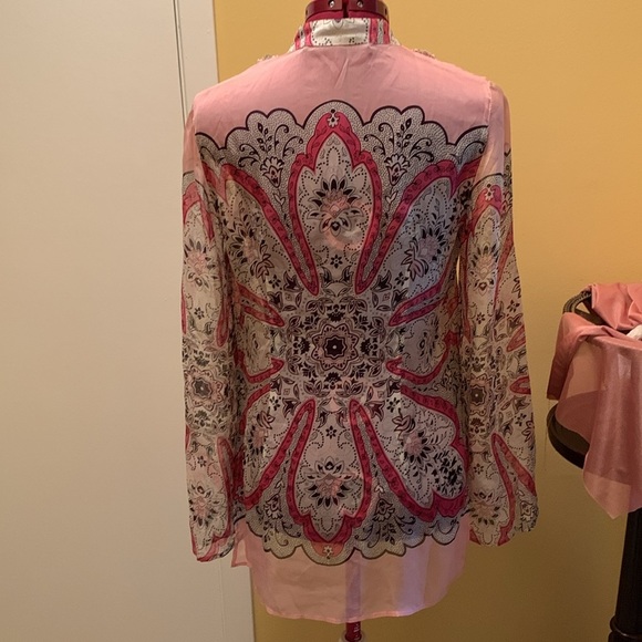 Allen B. by Allen Schwartz Raspberry and Black Patterned Top NWOT - Picture 9 of 14
